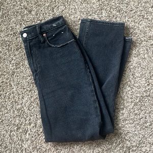 Abercrombie & Fitch Ultra High Rise Ankle Straight Jean black size 2R